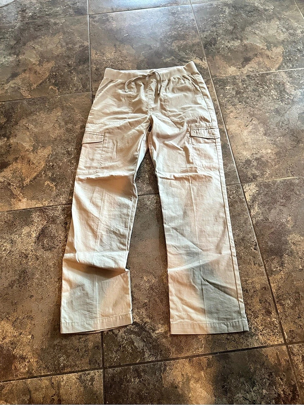 Boys Chaps Casual Cargo Pants in Beige Size Medium (10/12) Husky